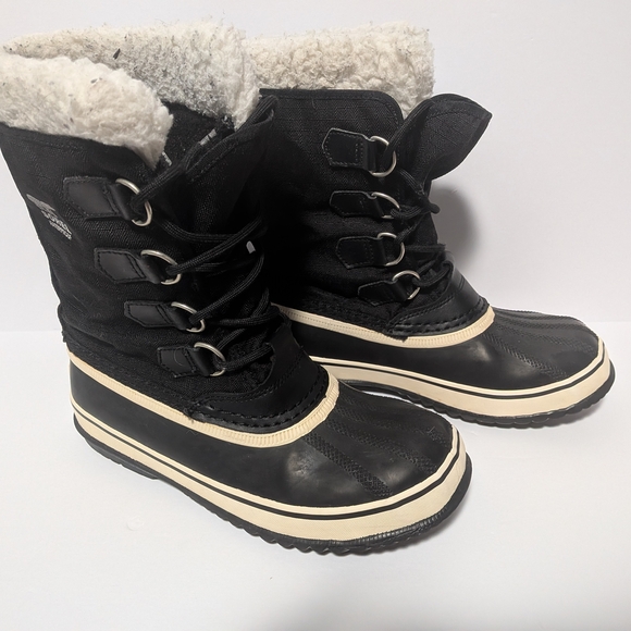 Sorel Shoes - Sorel Winter Carnival boots - Women's Size 7